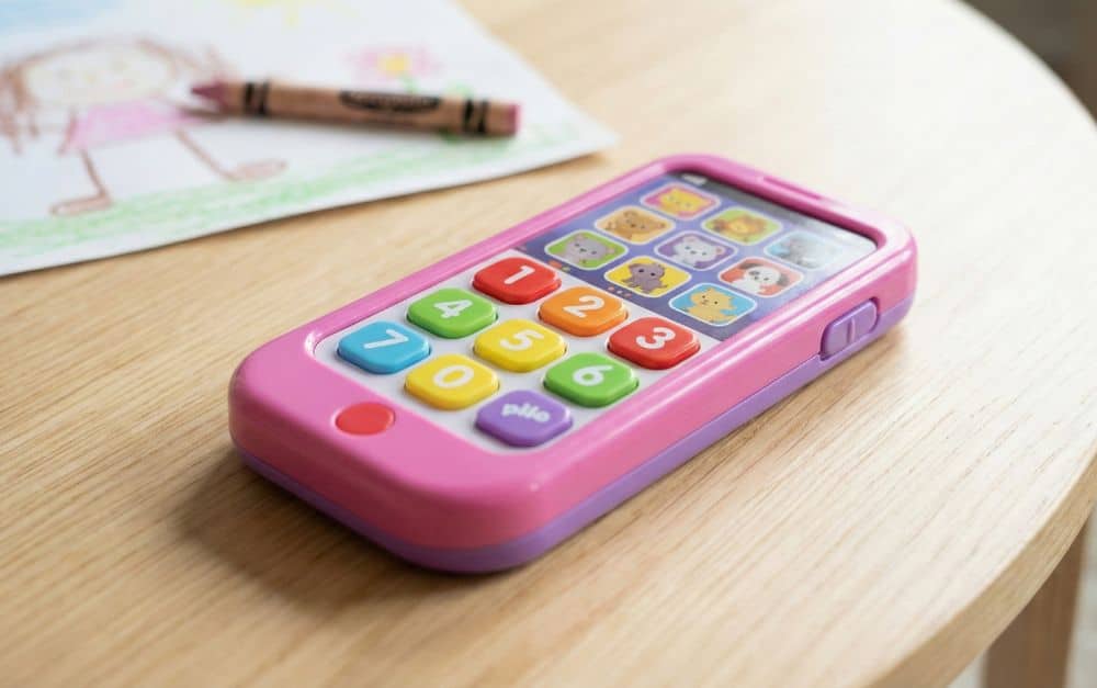 Mama, ich muss telefonieren: Warum Spieltelefone mehr als nur Plastik sind